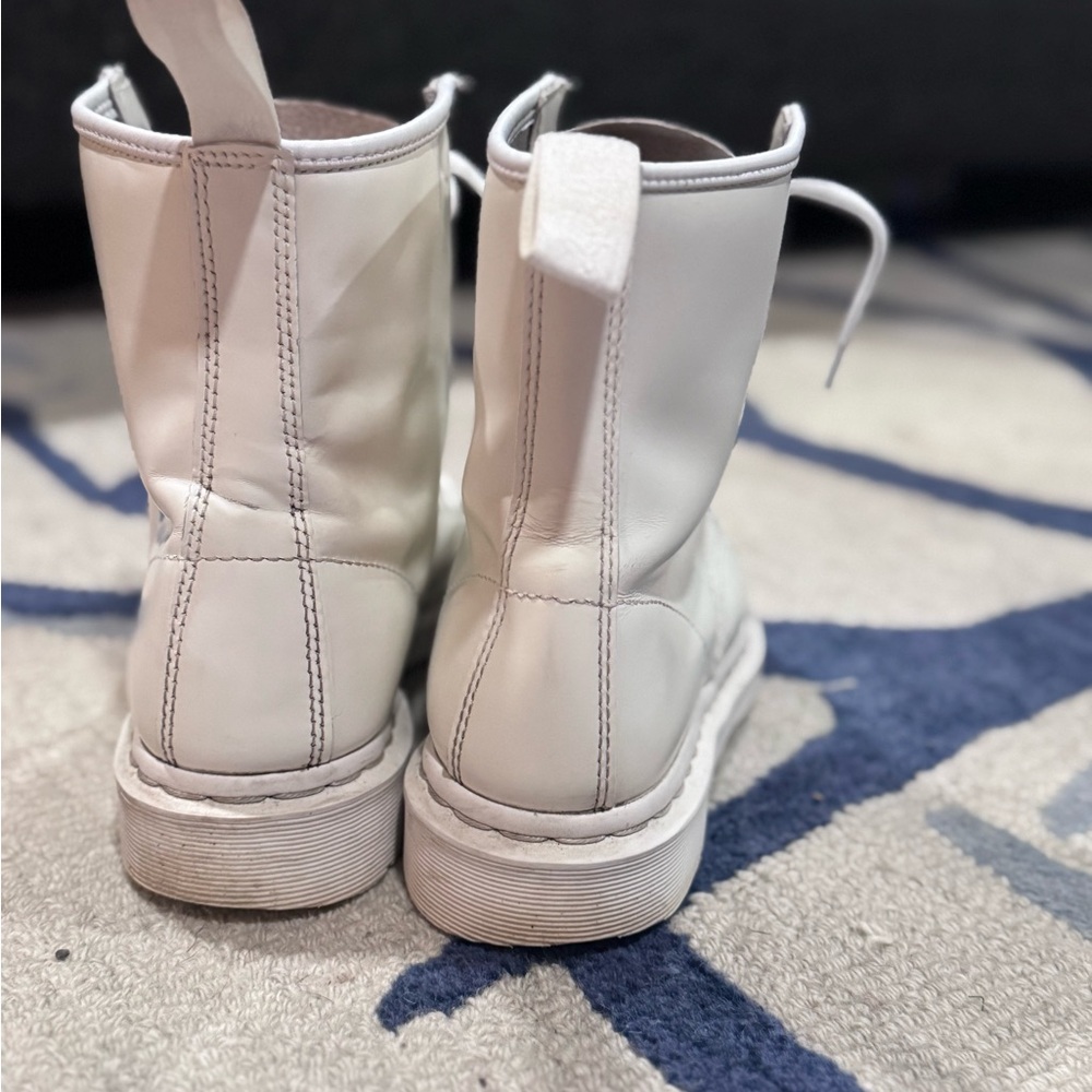 Dr. Marten - Picture 7 of 10